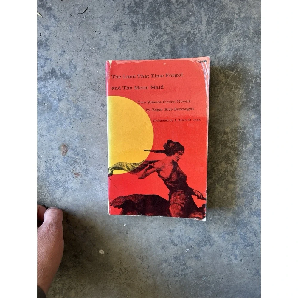 The Moon Maid & The Land That Time Forgot  Edgar Rice Burroughs  Dover Edition